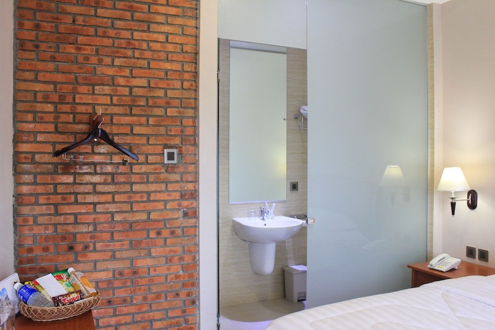 Thong's Inn - Kno Kualanamu Transit Hotel,Medan>>Lubukpakam,4 star
