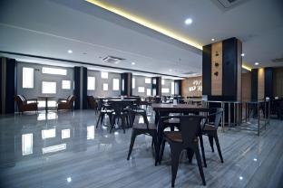 verse luxe hotel wahid hasyim