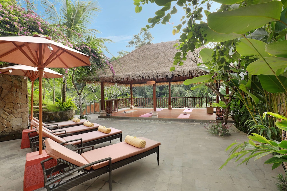 seres springs resort and spa singakerta
