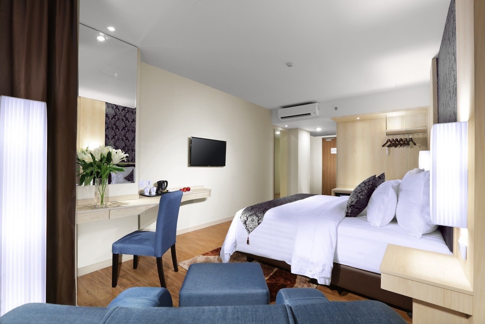 aston batam hotel and residence