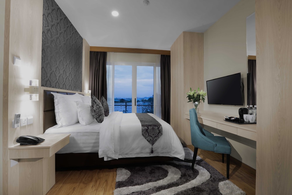 aston batam hotel and residence