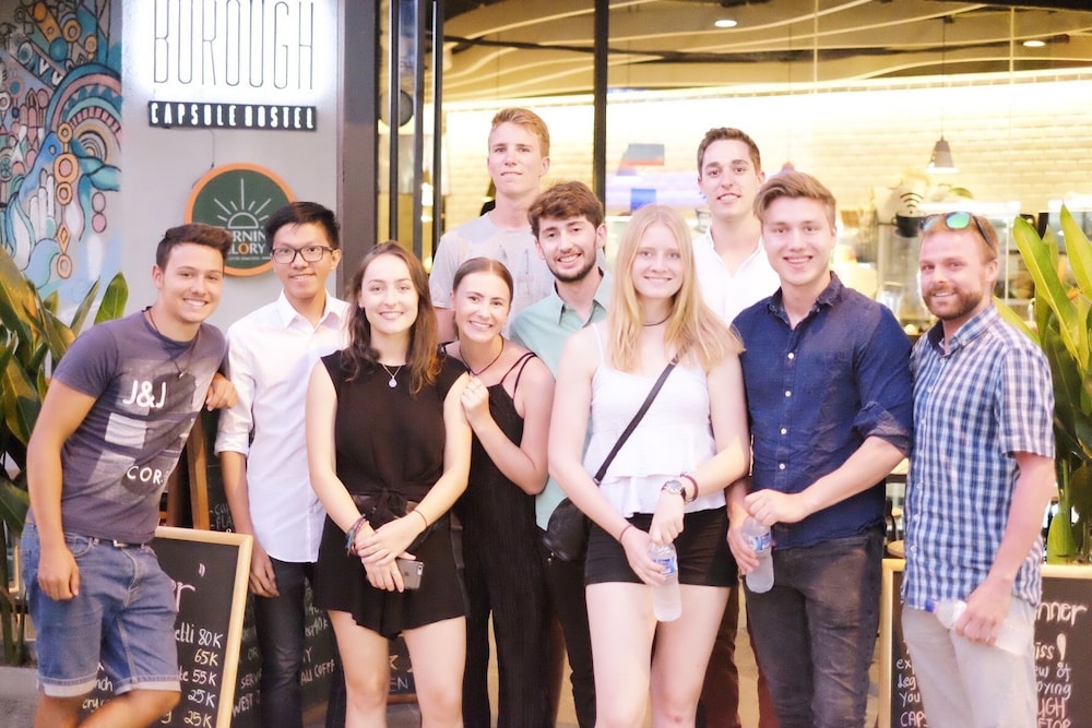 borough capsule hostel bali