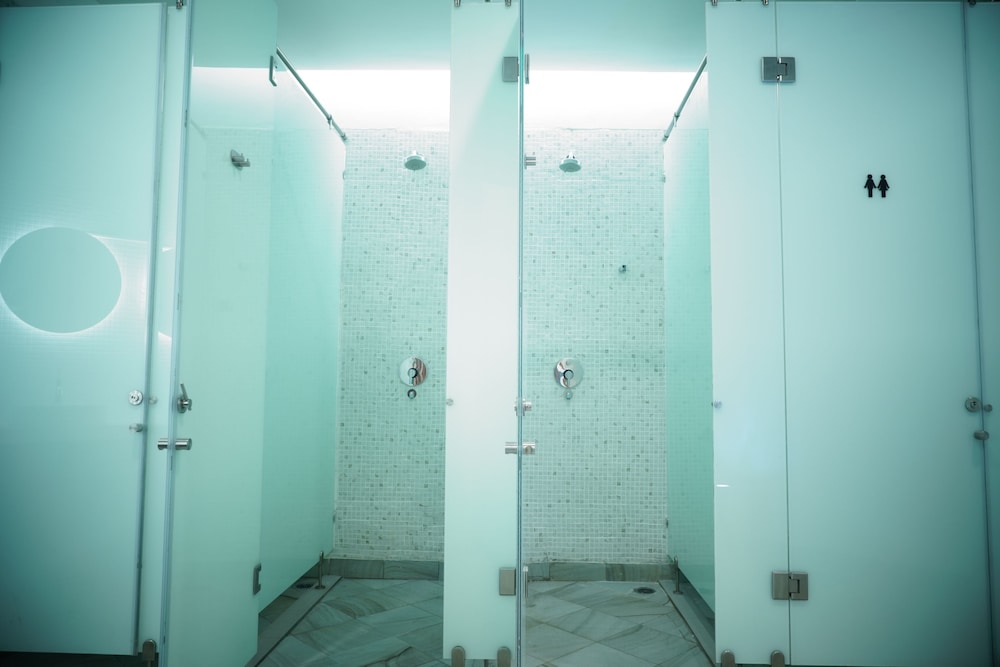 borough capsule hostel bali