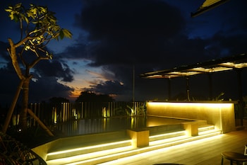 borough capsule hostel bali