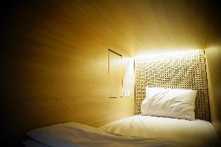 borough capsule hostel bali