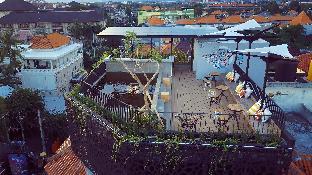 borough capsule hostel bali