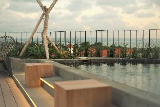 borough capsule hostel bali