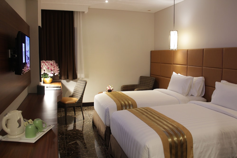 atrium premiere hotel cilacap