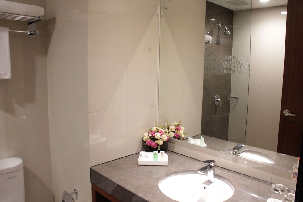 atrium premiere hotel cilacap