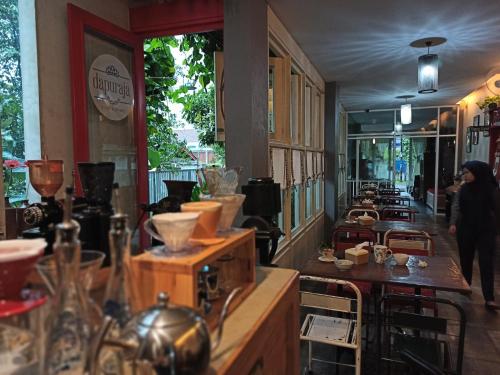 roemah 28 syariah boutique hotel