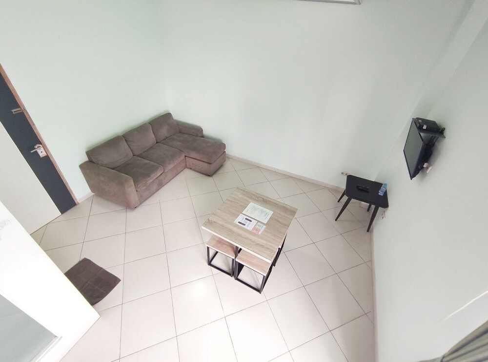 urbanest inn house tb simatupang