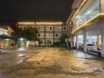 new wijaya hotel