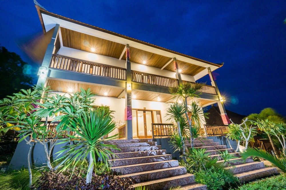 grand sea view lembongan