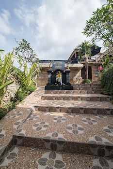 grand sea view lembongan