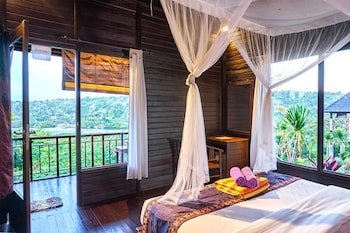 sunrise ocean huts lembongan