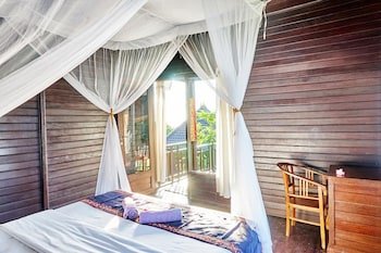 Sunrise Ocean Hut's Lembongan,Kuta>>Bali,3 star