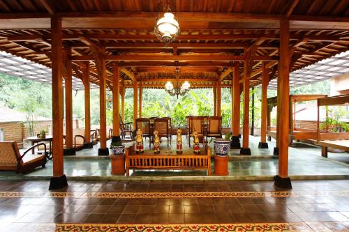 joglo mandapa boutique hotel and resto