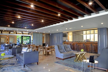 hotel dafam pacific caesar surabaya