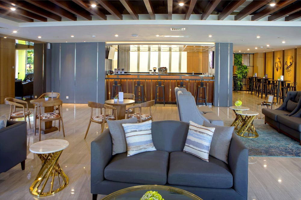 hotel dafam pacific caesar surabaya