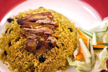 hotel dafam pacific caesar surabaya