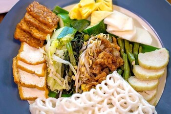 hotel dafam pacific caesar surabaya