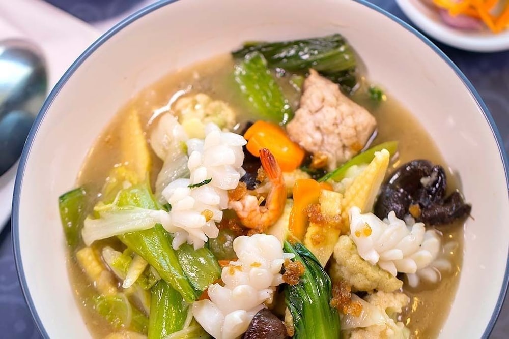 hotel dafam pacific caesar surabaya