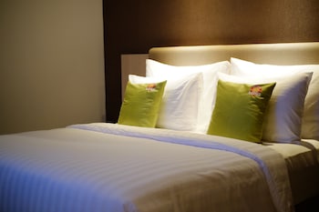 hotel dafam pacific caesar surabaya