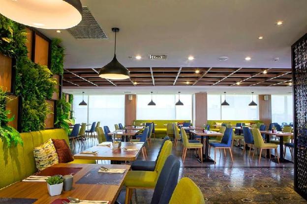 hotel dafam pacific caesar surabaya