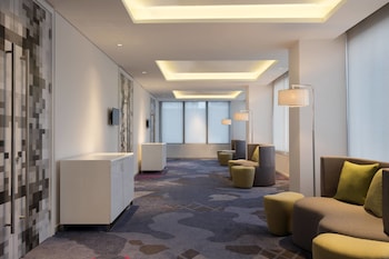 aloft jakarta wahid hasyim