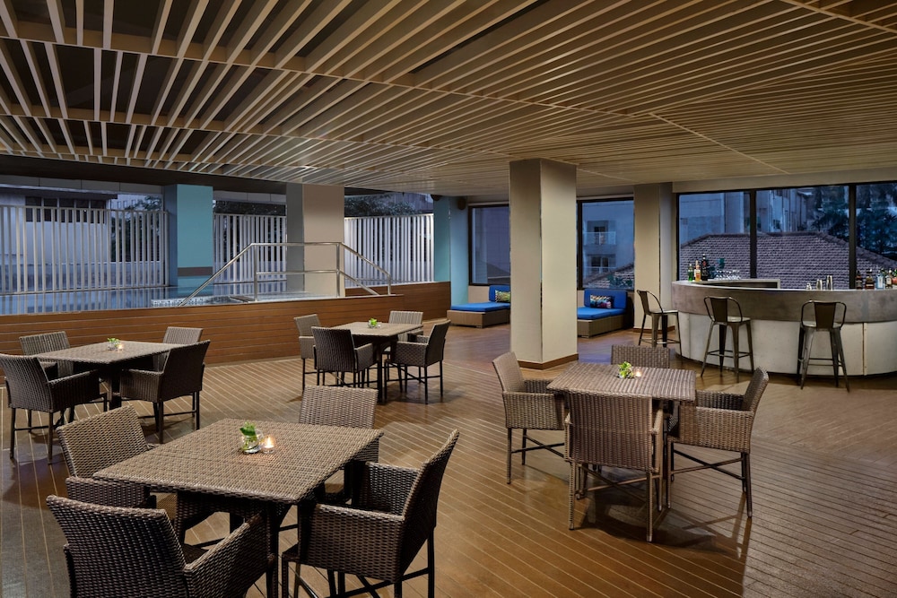 aloft jakarta wahid hasyim