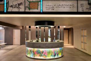 aloft jakarta wahid hasyim