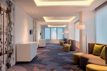 aloft jakarta wahid hasyim