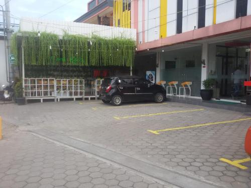 green red hotel syariah jombang