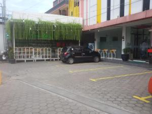 green red hotel syariah jombang