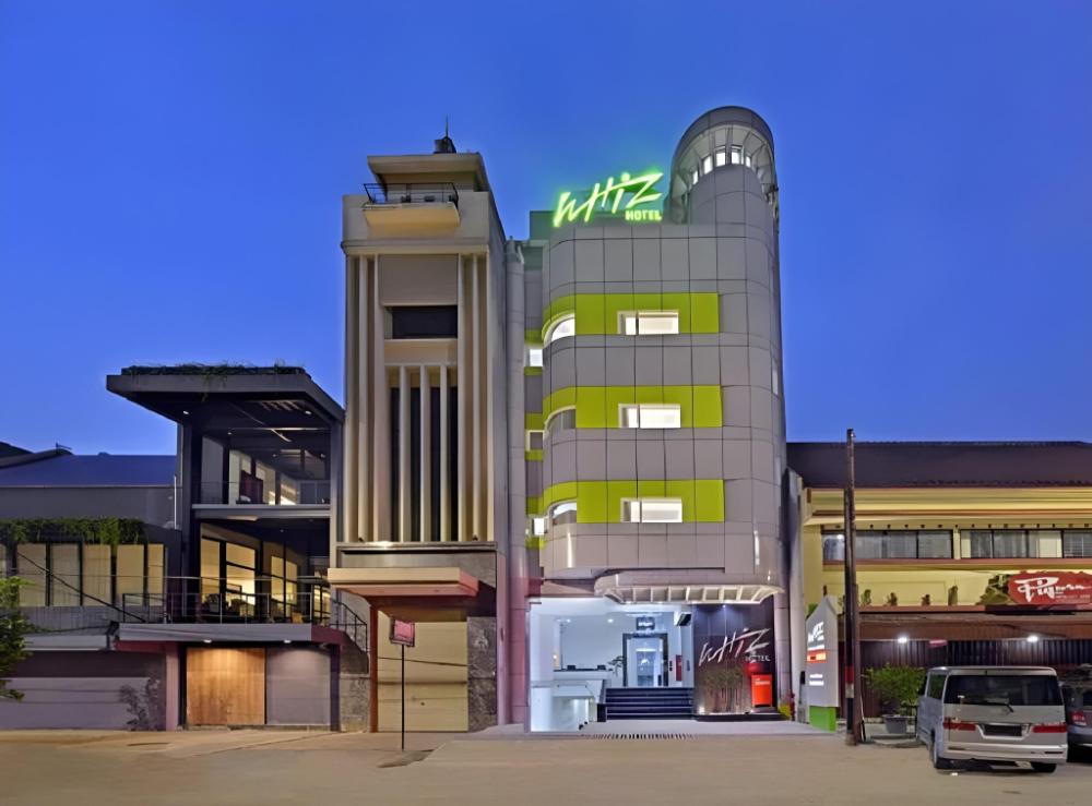 whiz hotel falatehan jakarta
