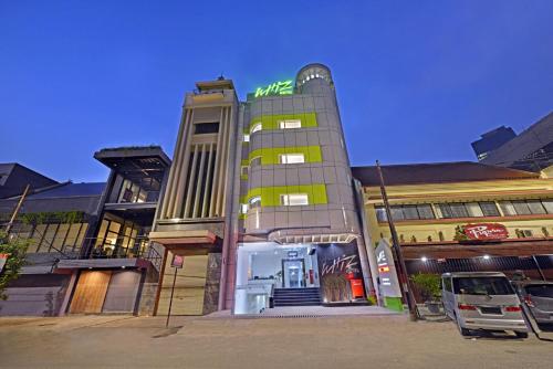 whiz hotel falatehan jakarta