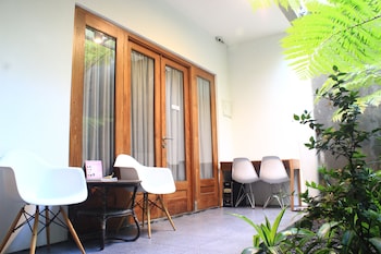 buton backpaker lodge hostel