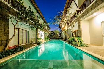 mahana boutique apartment