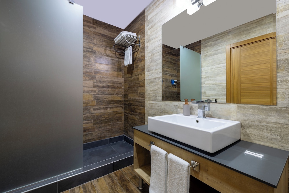 asia artemis suite