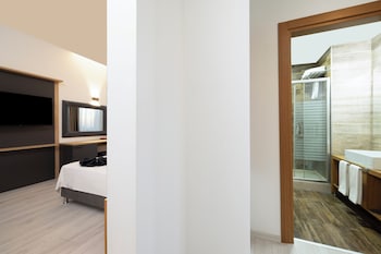 asia artemis suite