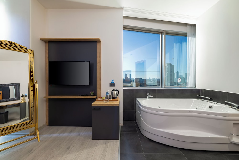 asia artemis suite