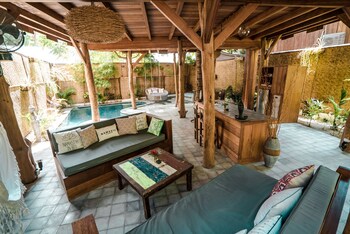 gili treehouses