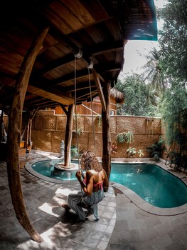 gili treehouses