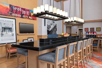 Hampton Inn & Suites Dodge City,Ford>>Dodge City,3 star