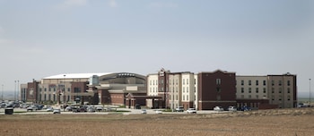 hampton inn and suites dodge city