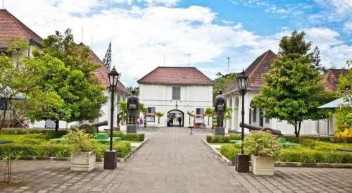 hotel adilla syariah ambarukmo