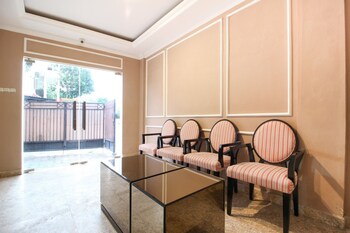 reddoorz near stadion manahan solo
