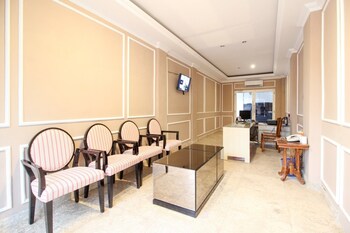 reddoorz near stadion manahan solo