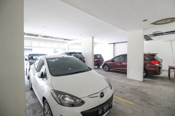 reddoorz near stadion manahan solo