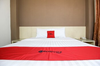 reddoorz near stadion manahan solo